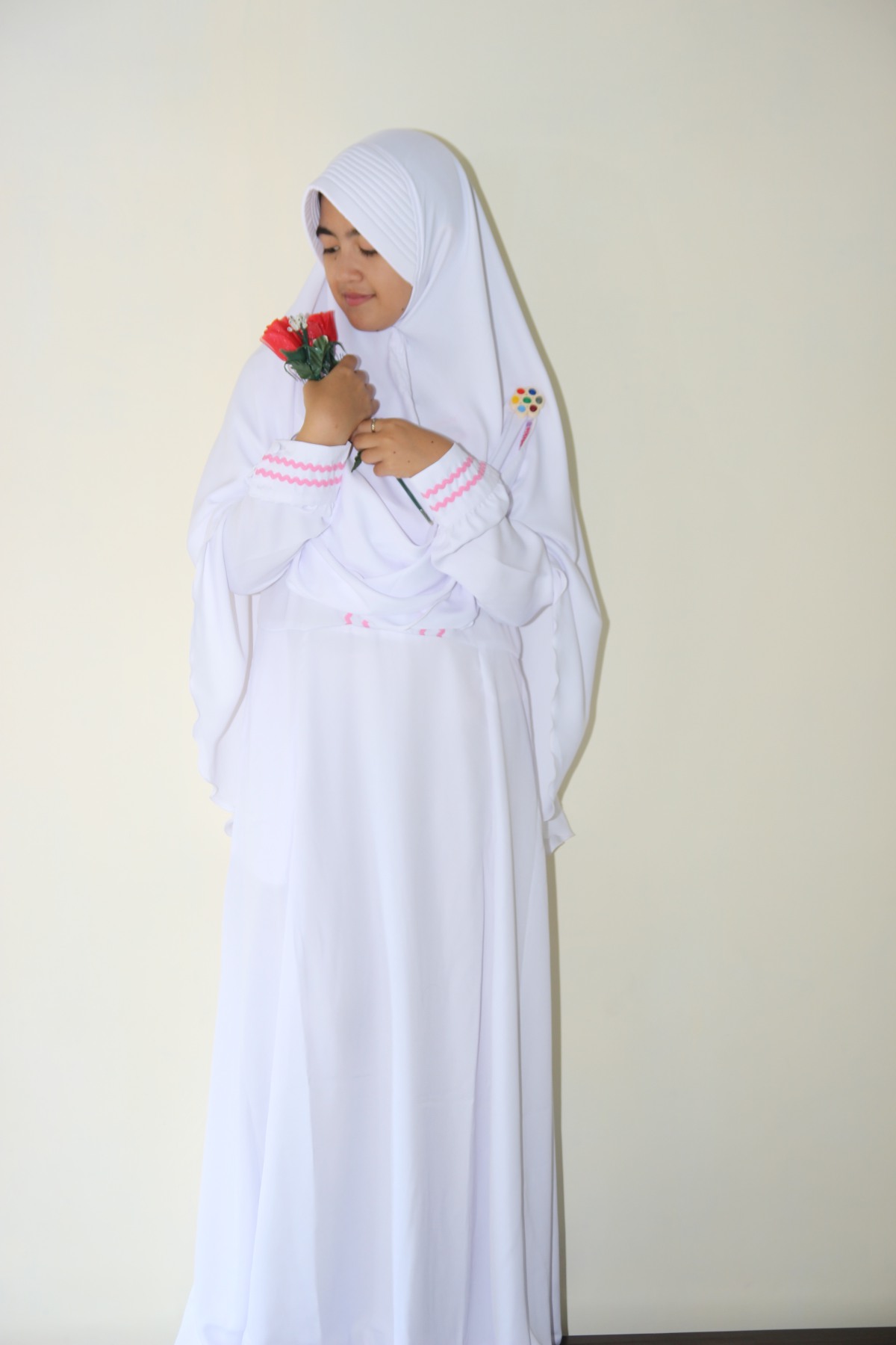 Jual gamis manisqu adzkia hijab syar'i di Jakarta putih 